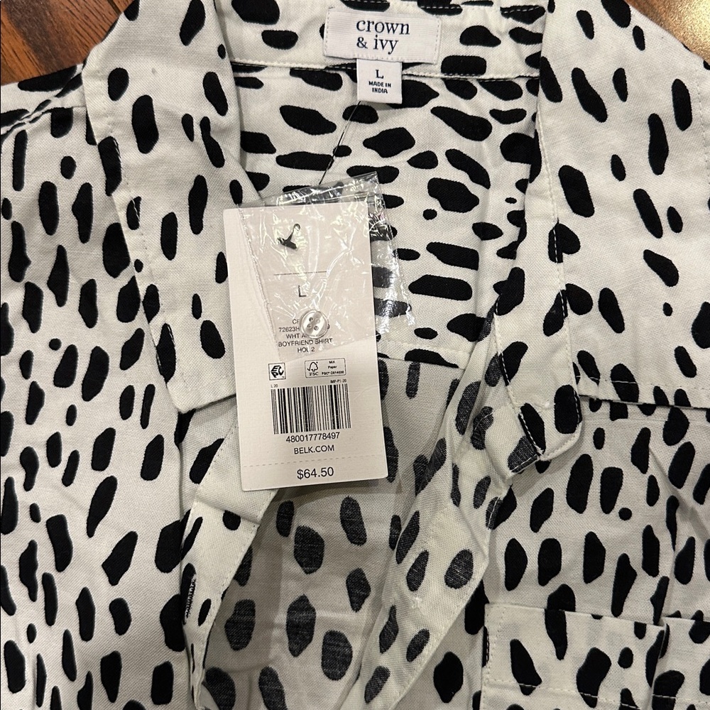 crown & ivy Black and White Dalmatian Print Button-Down Shirt - Picture 2 of 2